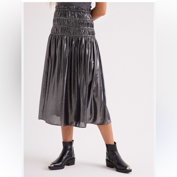 Current Air Metallic Tiered Pleated Skirt Anthropolgie - Picture 10 of 10